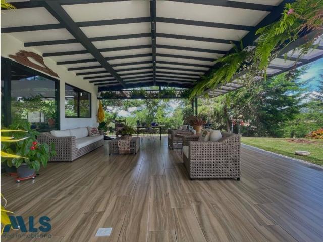 Vivienda de lujo en venta El Bagre, Colombia