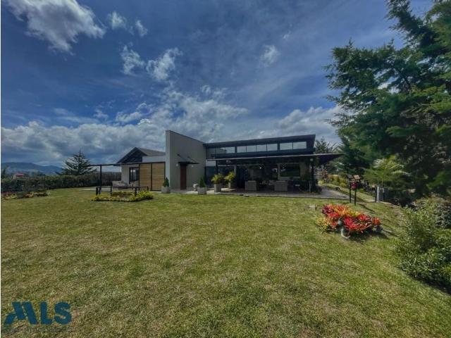 Vivienda de lujo en venta El Bagre, Colombia