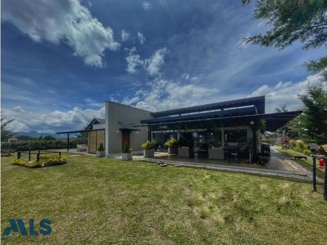 Vivienda de lujo en venta El Bagre, Colombia