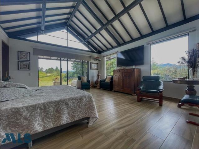 Vivienda de lujo en venta El Bagre, Colombia