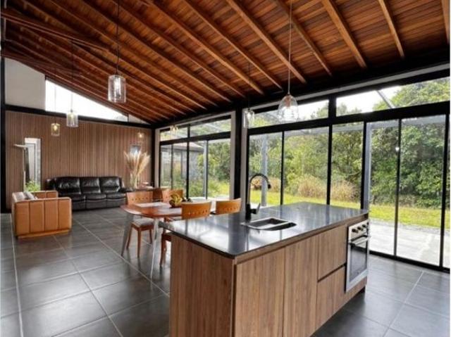 Casa en venta en Antioquia, Valle de Aburrá