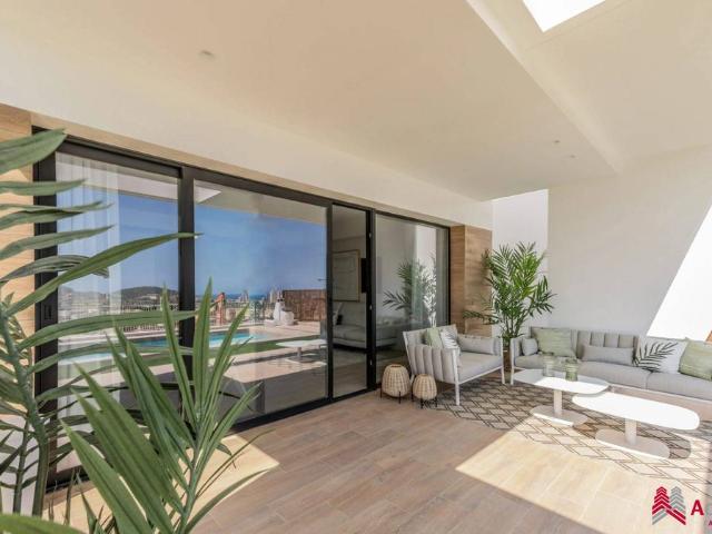 Chalet en venta en la Marina Baixa, Valencia