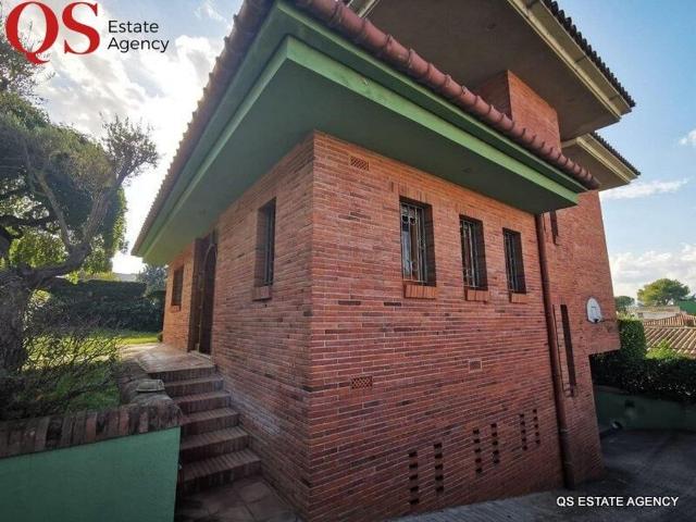 Chalet en venta en Palau, Gironès
