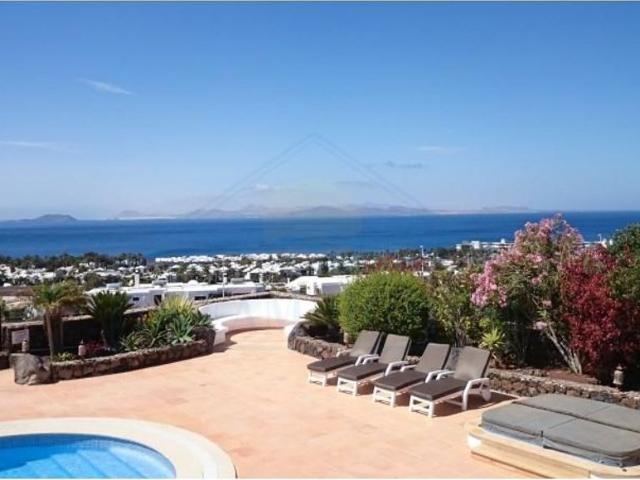 Chalet en venta en Playa Blanca, Yaiza