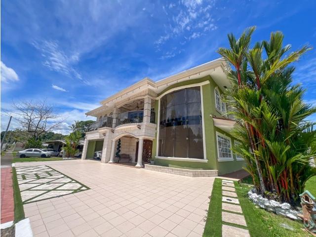 Casa venta en Colón