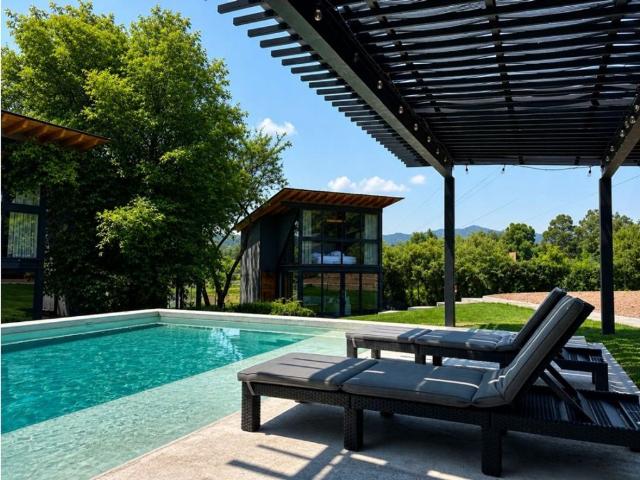 Edificio en venta en Valle De Bravo, Estado de México
