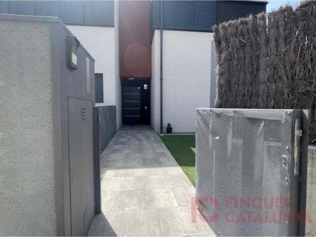 Chalet en venta en El Perelló, Gironès