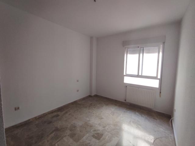 Apartamento en alquiler en Badajoz, Valdepasillas