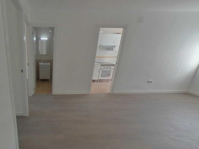 Piso en venta en Usera, Madrid