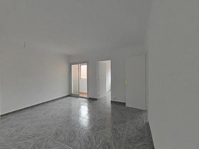Piso en venta en Sants-Montjuïc, Barcelonès