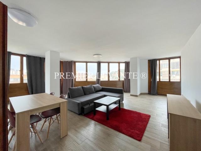 Apartamento en alquiler en Centro, Alicante