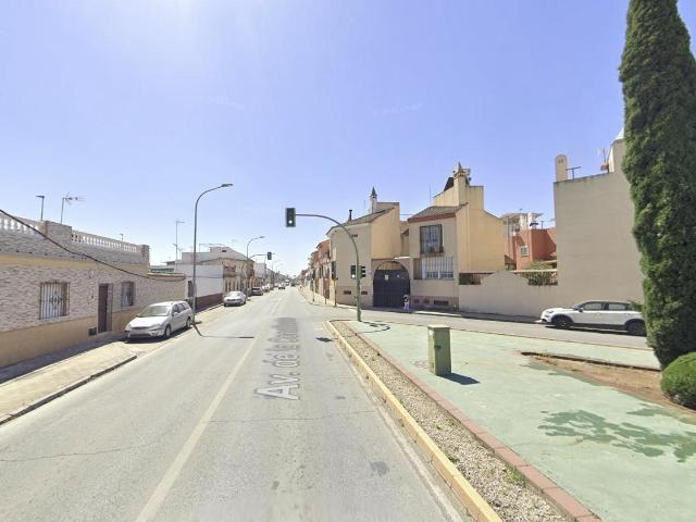 Casa en venta en La Rinconada, Andalucía