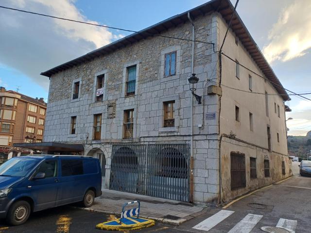 Piso en venta en Ramales De La Victoria, Cantabria