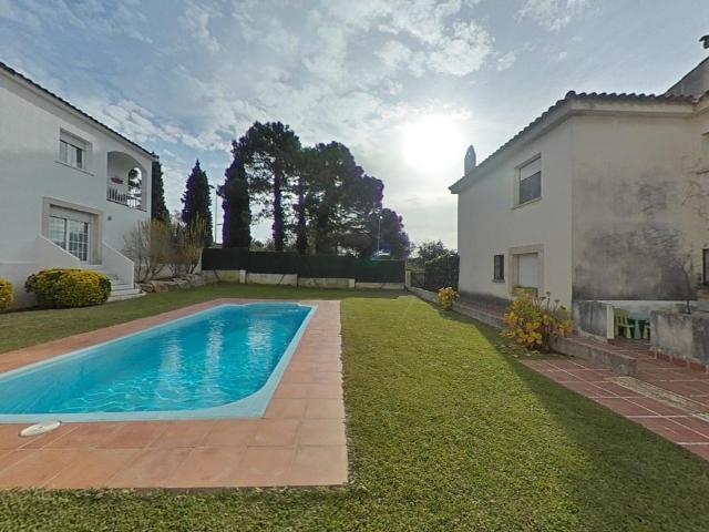 Chalet en venta en Montjuïc, Gironès