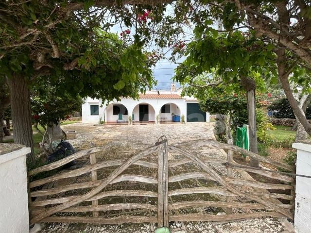 Chalet en venta en Cala en Bosch, Menorca
