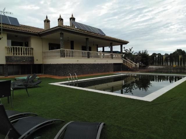 Villa en alquiler en Pliego