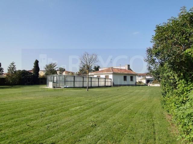 Chalet en venta en Haro, La Rioja
