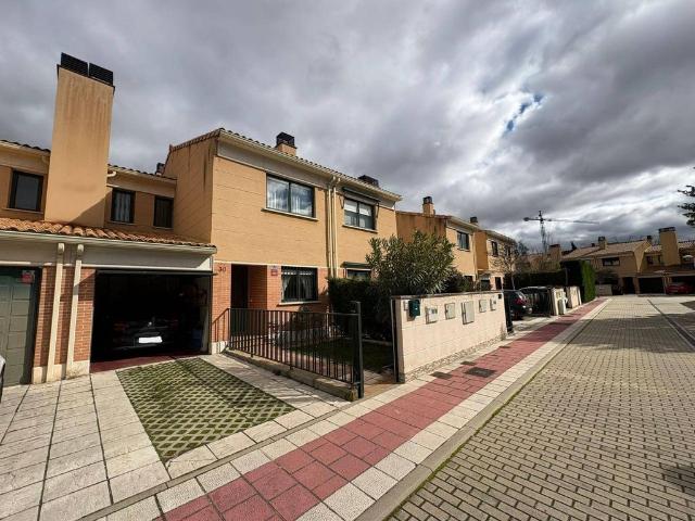 Chalet en venta en Las Villas - Valparaíso, Valladolid