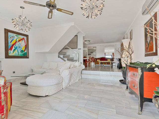Chalet en venta en Pueblo Mijitas, Costa del Sol Occidental