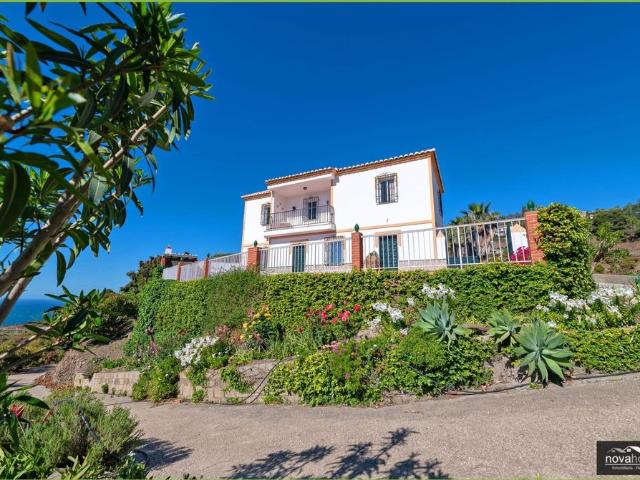 Chalet en venta en Macaca, La Axarquía