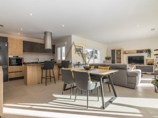 Chalet en venta en el Pinós / Pinoso, Alacant / Alicante