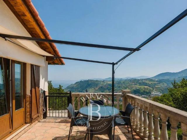 Chalet en venta en Mutriku, Guipúzcoa