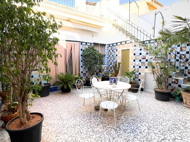 Chalet en venta en Burjassot