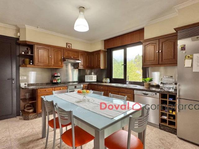 Chalet en venta en O Porriño, Vigo