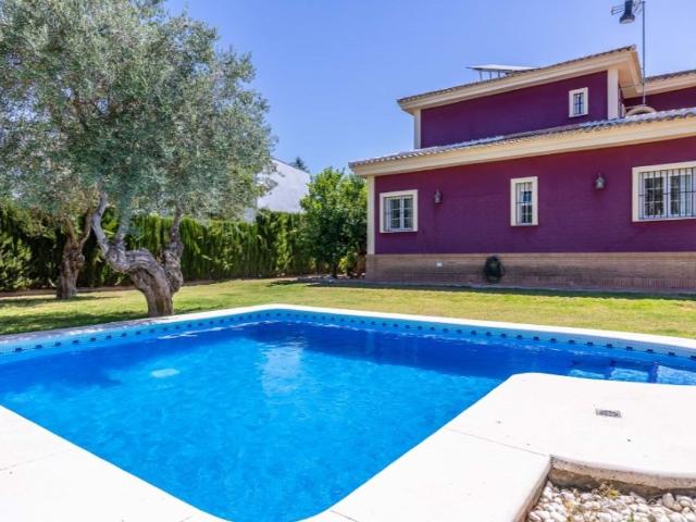 Chalet en venta en Bollullos De La Mitación, Andalucía