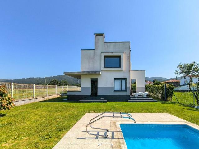 Chalet en venta en Santa Marina, Cudillero