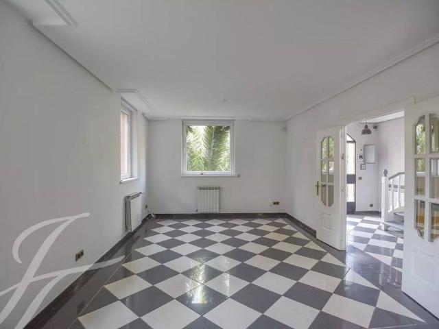 Villa en venta en Madrid