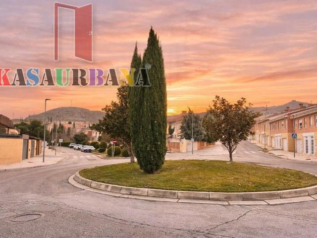 Chalet en venta en La Música, Aranjuez