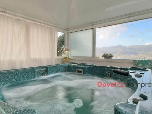 Chalet en venta en Chapela, Vigo