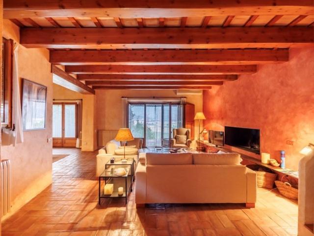 Chalet en venta en Castell d'Empordà, Baix Empordà