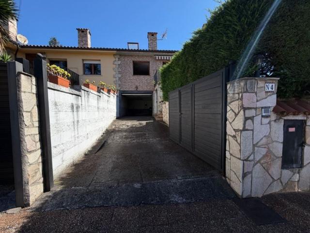 Chalet en venta en Santa Olaya, Gijón