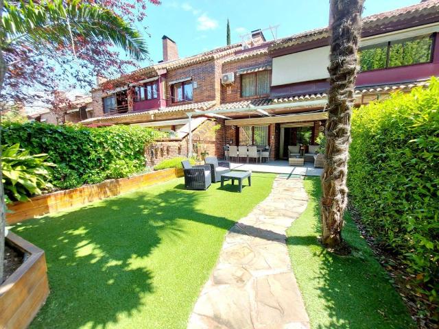 Villa en venta en Majadahonda