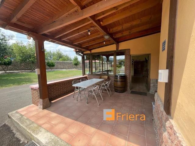 Chalet en venta en Ferreros, Ribera De Arriba