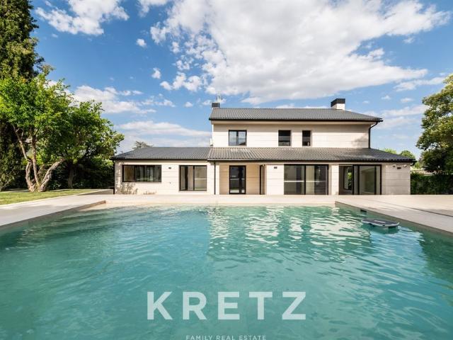 Chalet en venta en Urbanización Monte Claro, Pozuelo De Alarcón