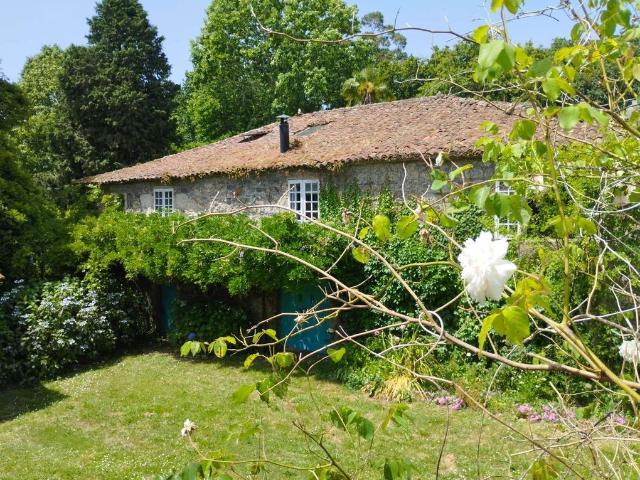 Chalet en venta en Vedra, Santiago