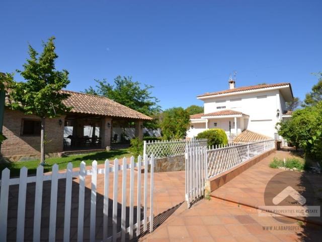 Chalet en venta en Zulema-Peñas Albas, Villalbilla