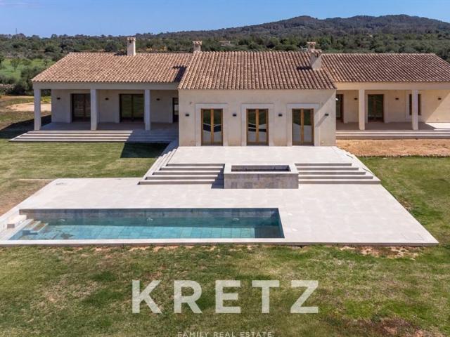 Villa en venta en Llucmayor