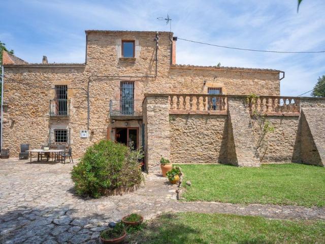 Chalet en venta en Peratallada, Baix Empordà