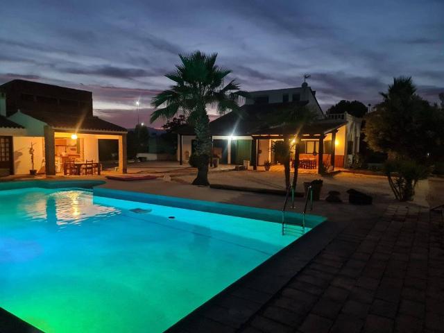 Chalet en venta en Urbanización Coto Riñales, Noroeste