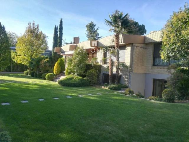 Chalet en venta en Medina-sidonia, Madrid