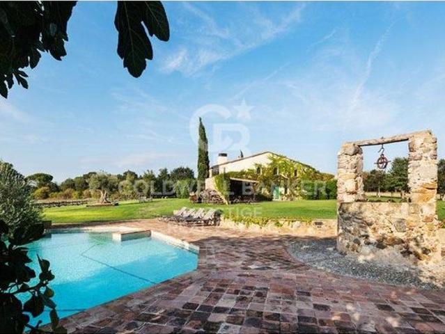 Villa en venta en Cassà De La Selva