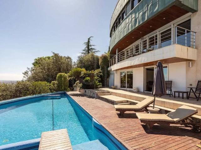 Villa en venta en Esplugues De Llobregat