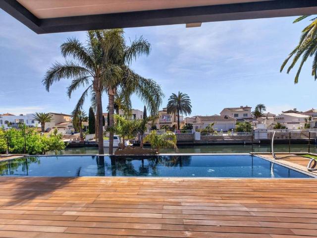 Chalet en venta en Yunclillos, Castilla-La Mancha