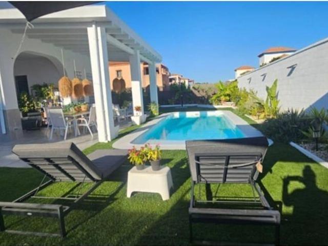 Chalet en venta en Costa Esuri, Costa Occidental