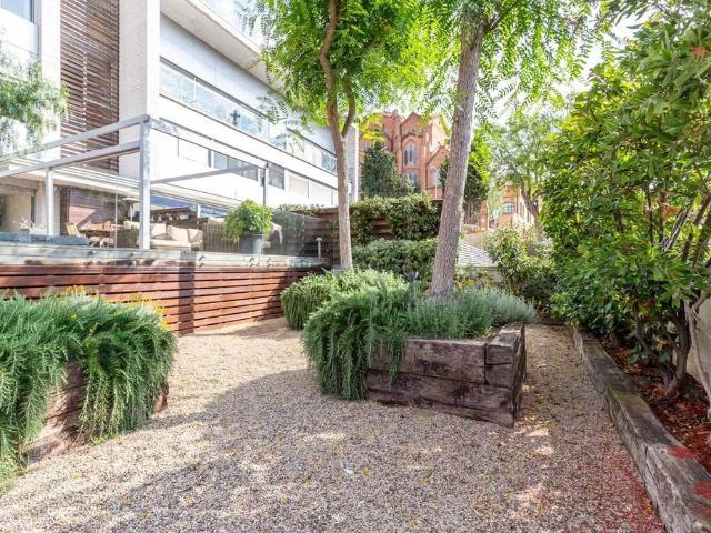 Villa en venta en Barcelona