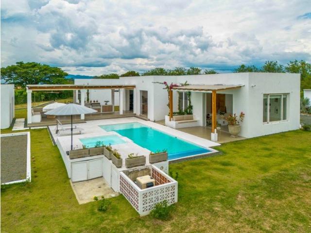 Casa en venta en Ginebra, Sur